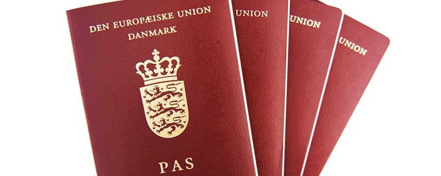Billede af 4 danske pas