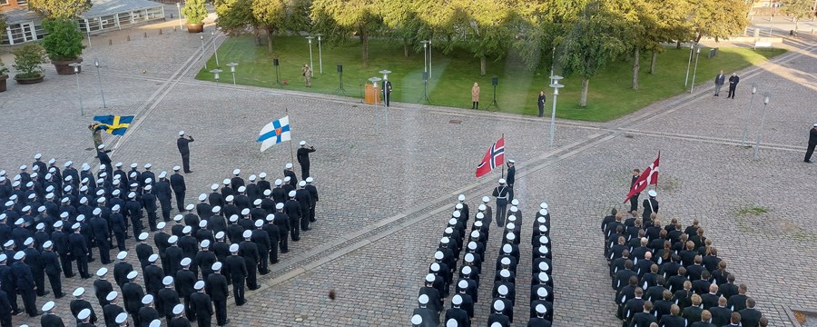 Kadetter fra de nordiske officersskoler ved åbningsparade, NOCA23